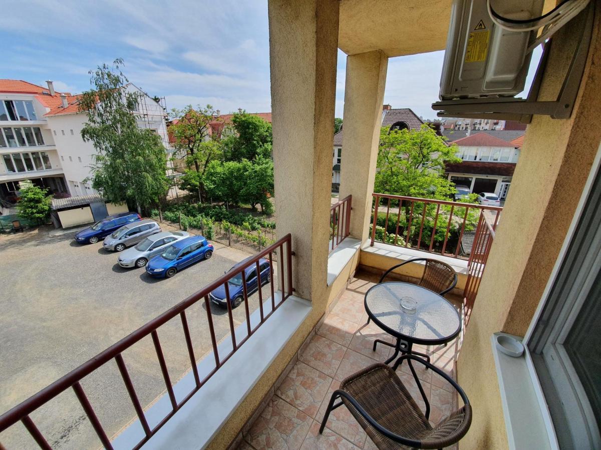 Fischer Apartman 3 Hajduszoboszlo Luaran gambar